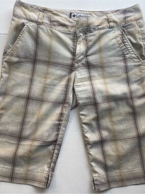 Columbia Titanium Omni-Dry Plaid Shorts Beige Brown Outdoor Hiking 15.5" Waist